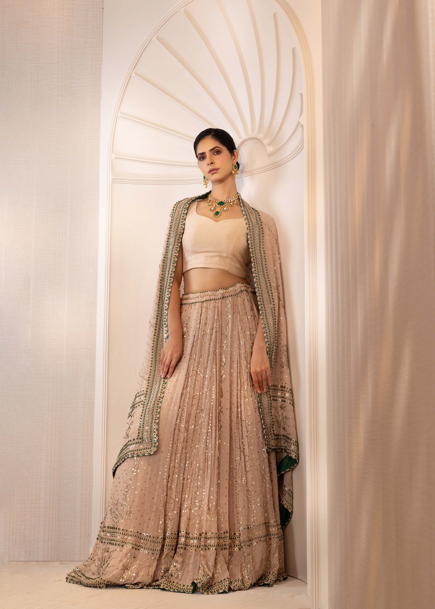 LEHENGAS & SAREES