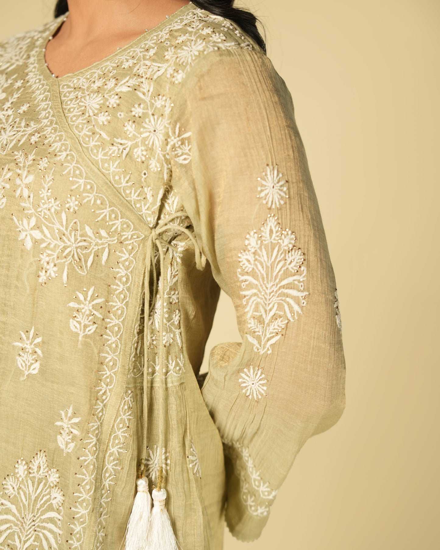 fern-chikankari-tissue-sharara-set-embroidery-closeup